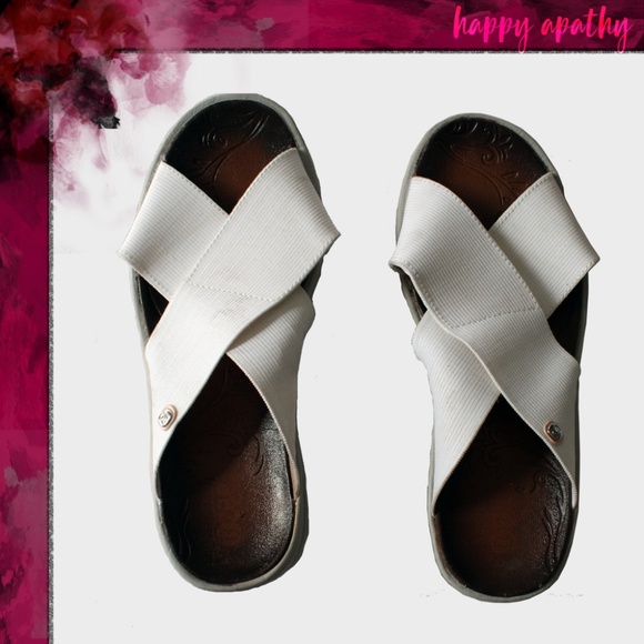 bzees desire sandals
